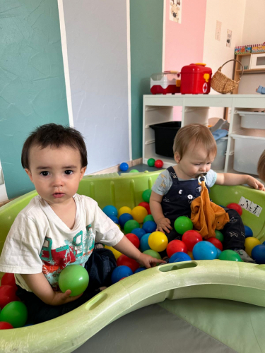 881dee2a-1b26-41c4-9681-957603ef884e