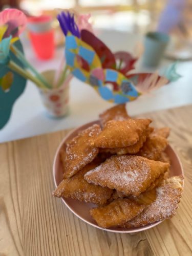 fe496853-2adf-47bd-8248-d9fa1ecf3382